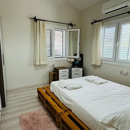 Karakum With Private Pool Kyrenia * Kyrenia (Northern Cyprus)