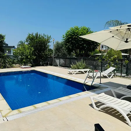 Karakum With Private Pool Kyrenia فيلة كيرينيا