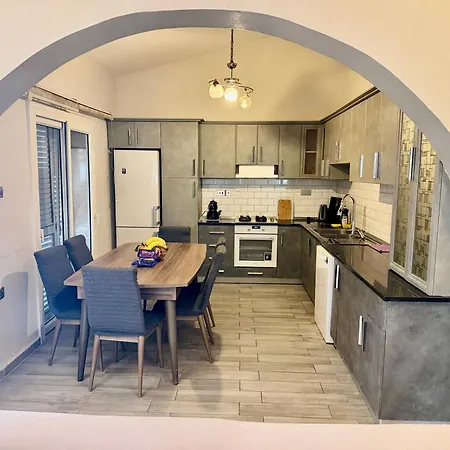 Karakum With Private Pool Kyrenia